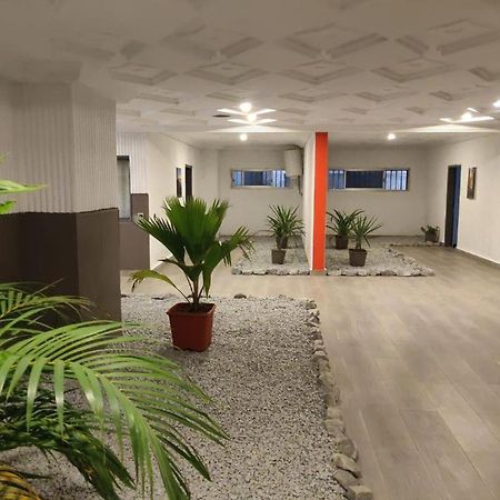 La Maison De Kouadio Abidjan Buitenkant foto